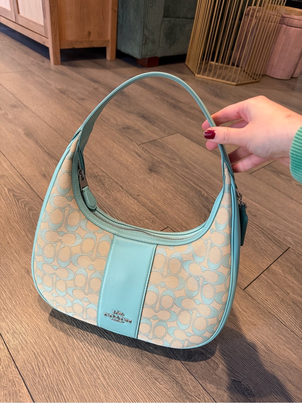 coach carmen shoulder bag in blue/silver like new